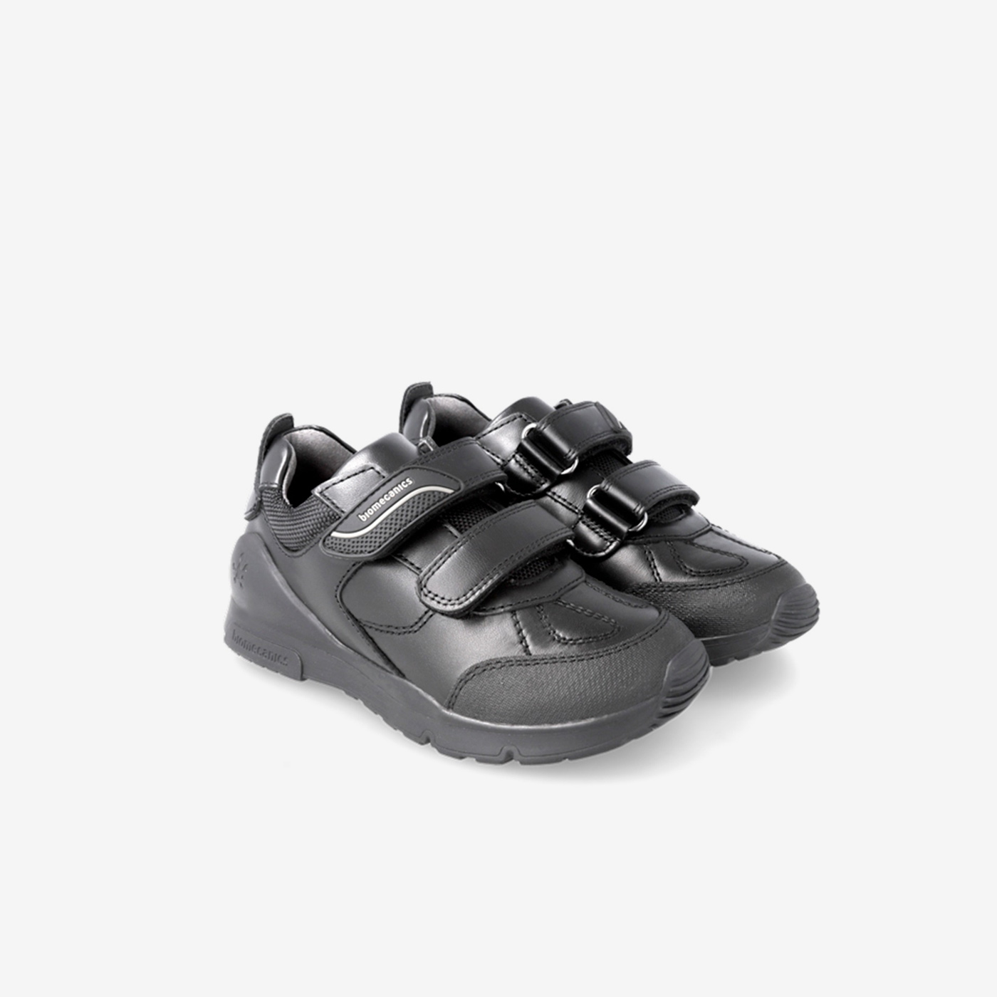 Zapato colegial deportivo negro con puntera reforzada