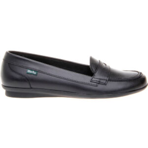 Mocasin de Gorila para niña un zapato que acompaña a tu hija entre pupitres y celebraciones. Ligero, elegante y tan cómodo que se olvida que lo lleva.