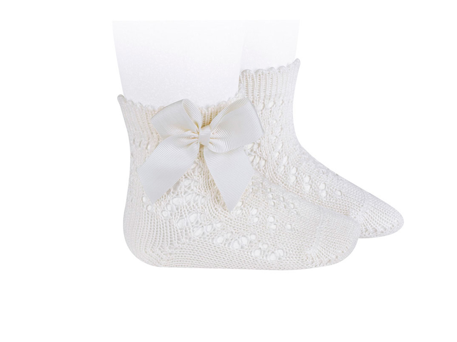 Calcetines beige con lazo, de Condor