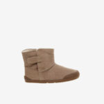 Bota respetuosa unisex en ante con velcro.