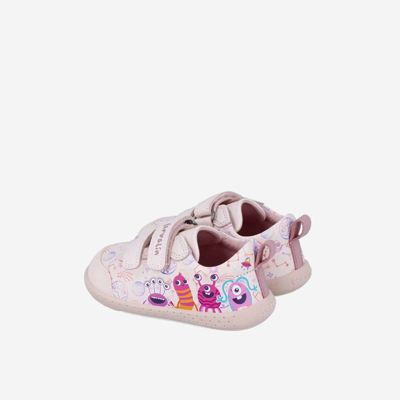 Deportiva de niña con cierre de velcro y puntera reforzada.