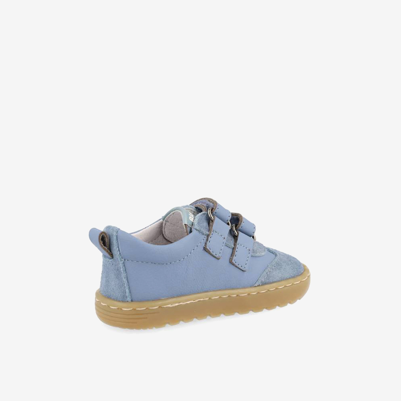 Zapatilla urbana de Blanditos baby color celeste