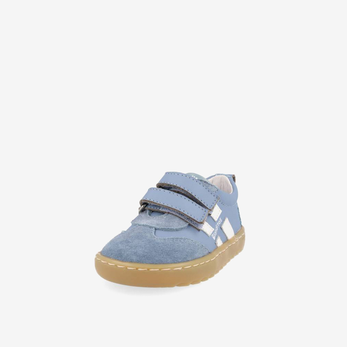 Zapatilla urbana de Blanditos baby color celeste