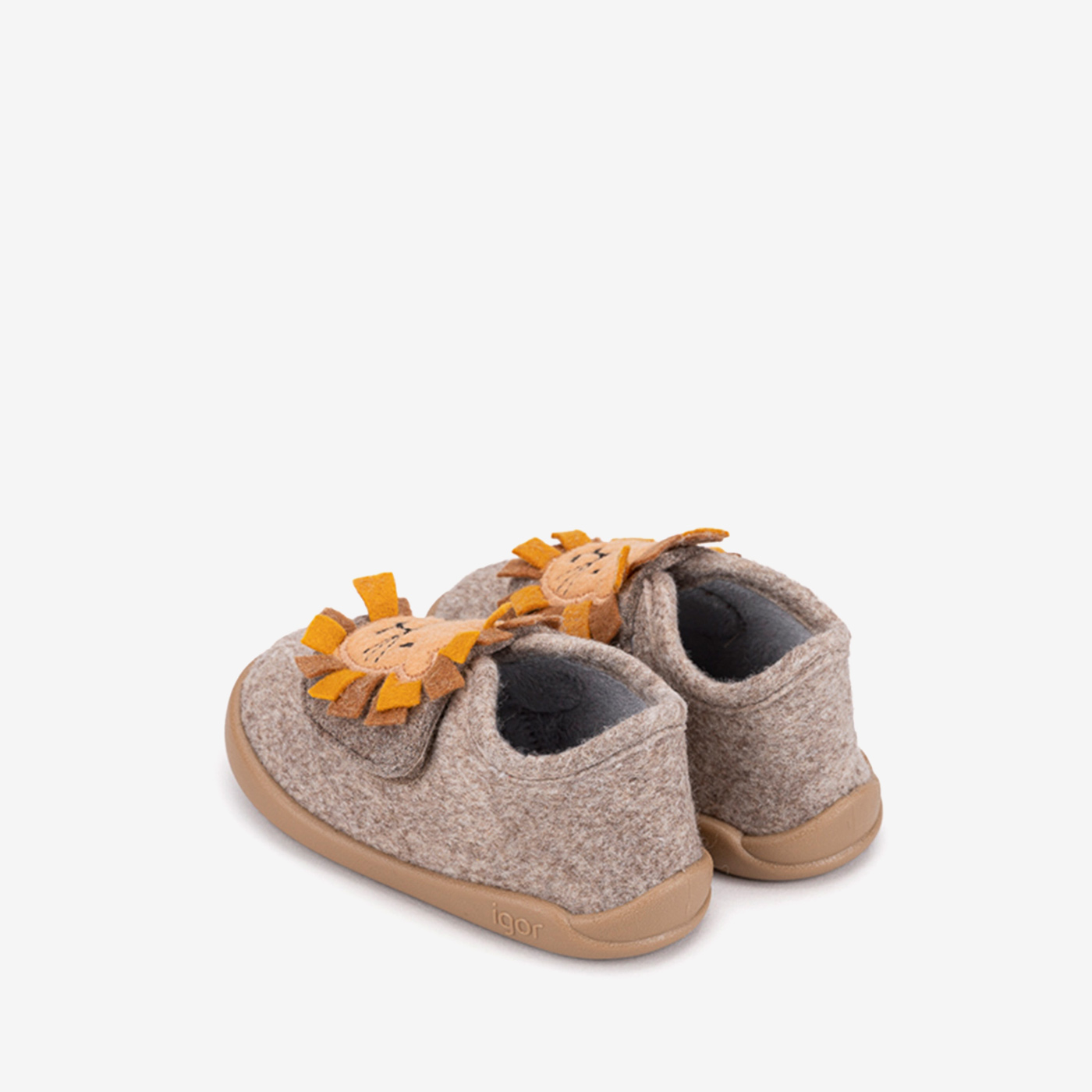 Zapatilla de casa de Igor león | Suave, divertida y respetuosa