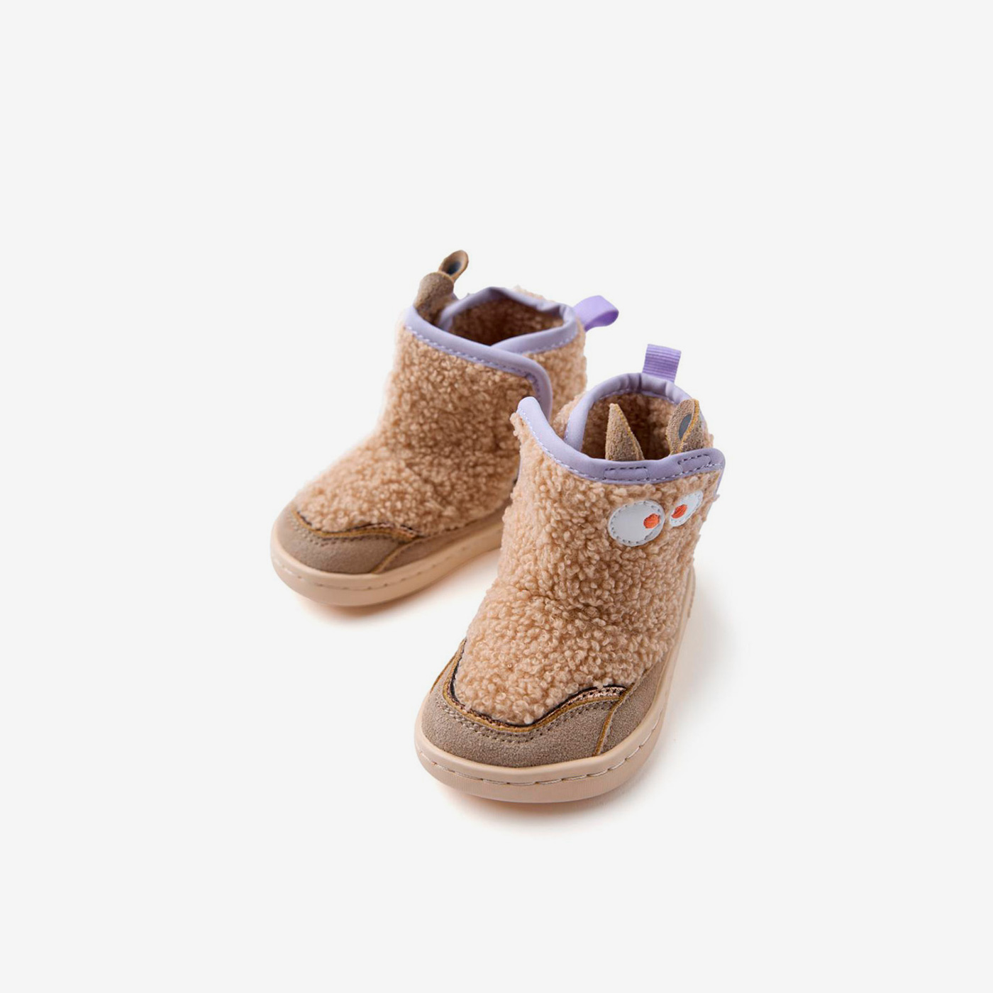 Divertida botita de Gioseppo con diseño de muñeco