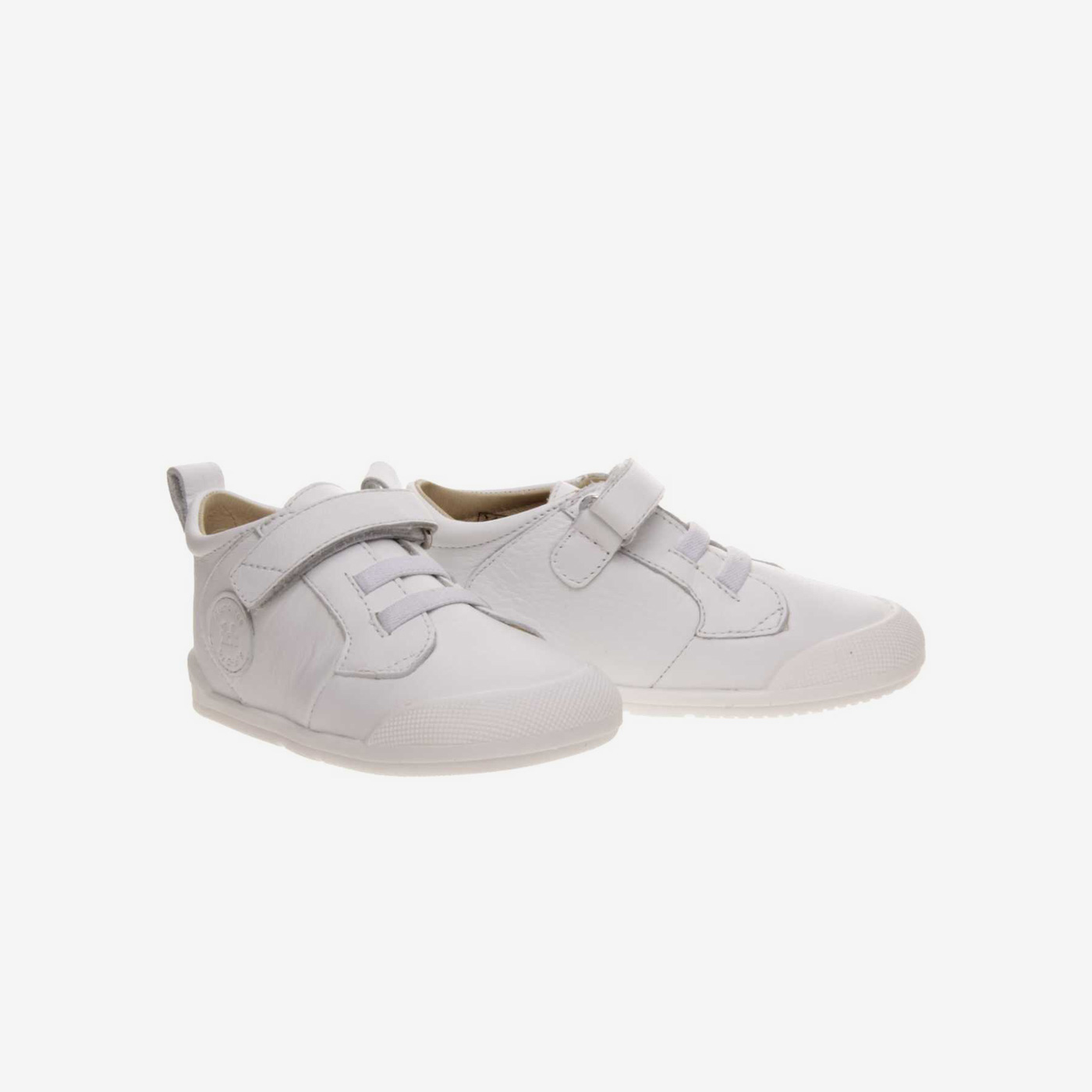 Bota respetuosa unisex con velcro y elásticos.