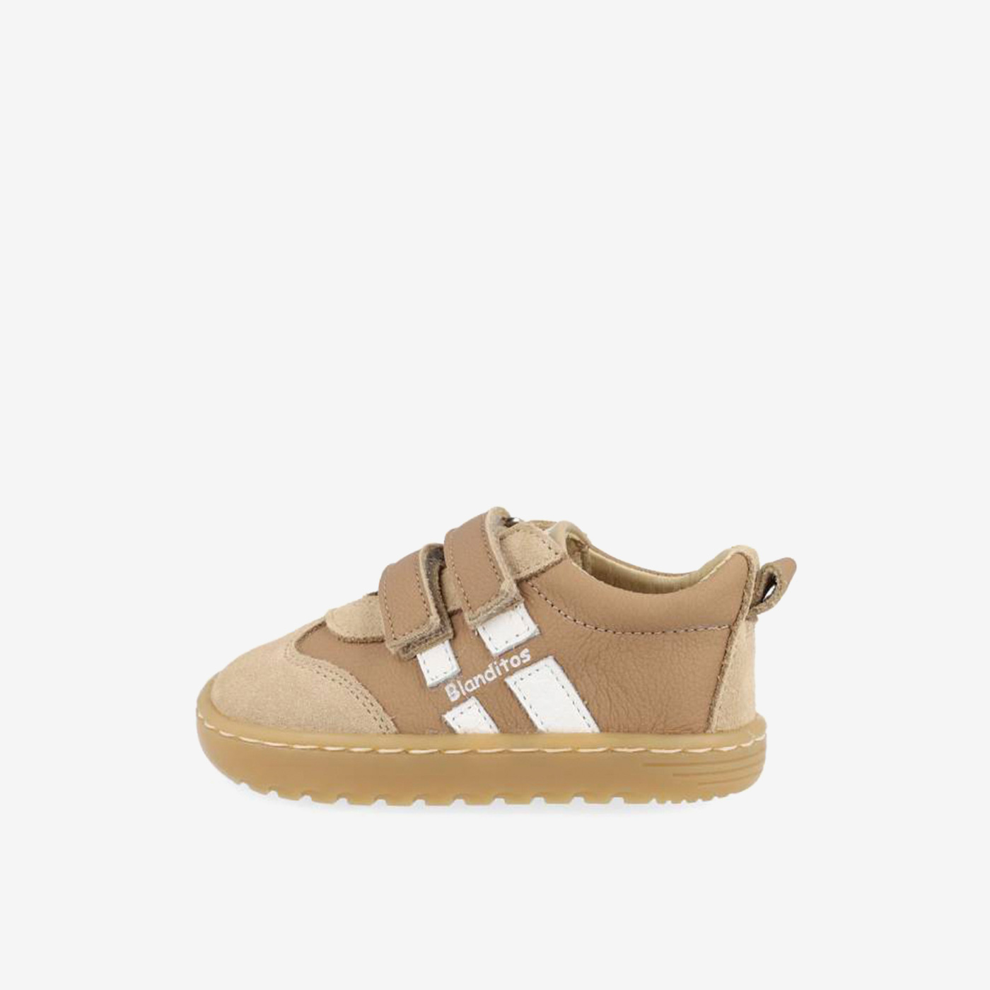 Zapatilla urbana Blanditos en color camel