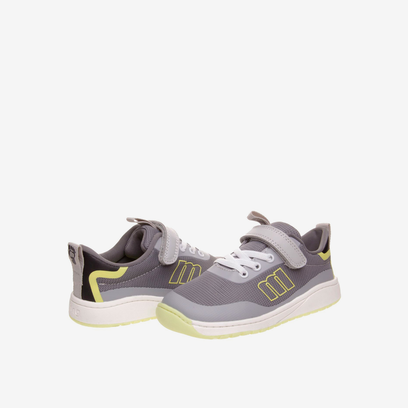 Zapatillas Mustang grises para niño | Respetuosas, flexibles y muy fáciles de poner